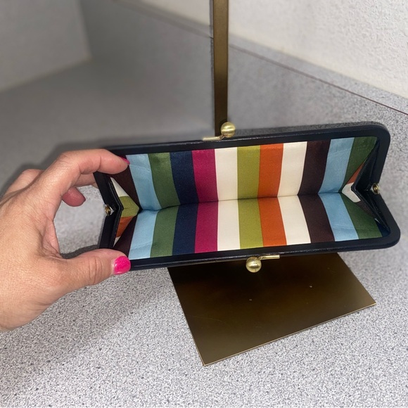 Coach Legacy Kisslock and Turnlock Tan and Black Wallet EUC - Picture 4 of 16